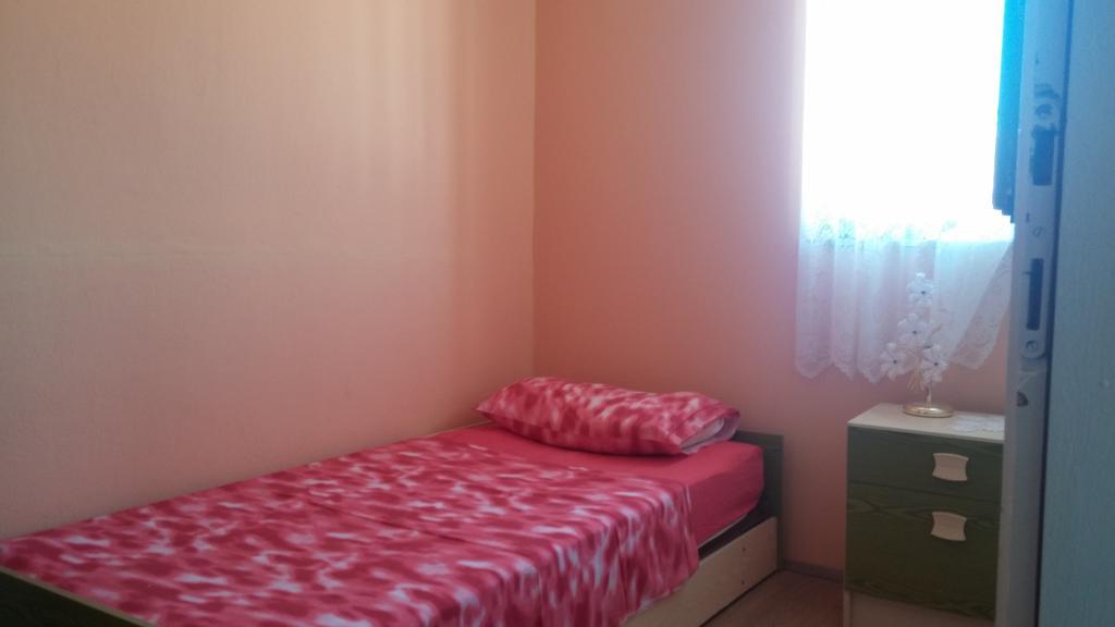 Apartment Joke Ražanj Pokoj fotografie